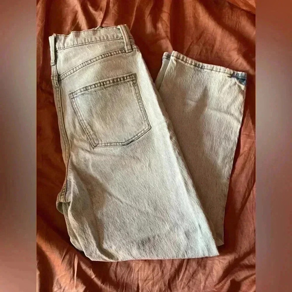 Universal Thread Vintage Straight Women’s Size 4 Jeans - Picture 1 of 6